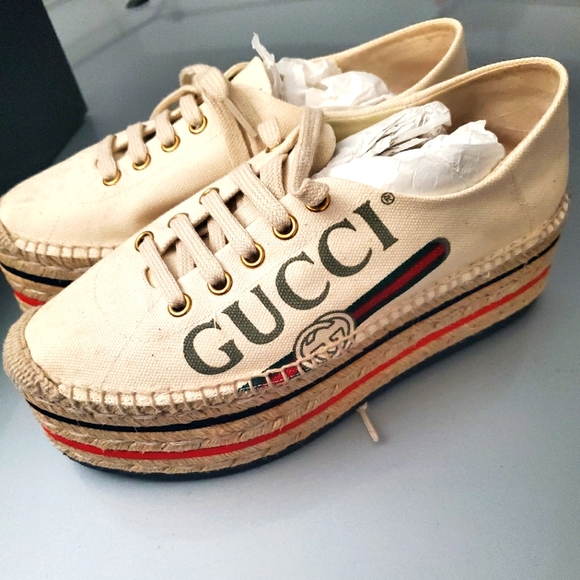 Gucci Sneakers - Picture 1 of 8